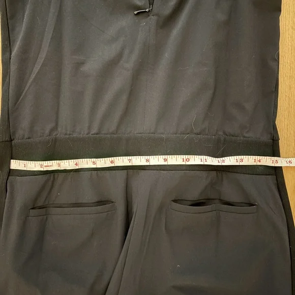 Jumpsuit with pockets - Picture 5 of 8